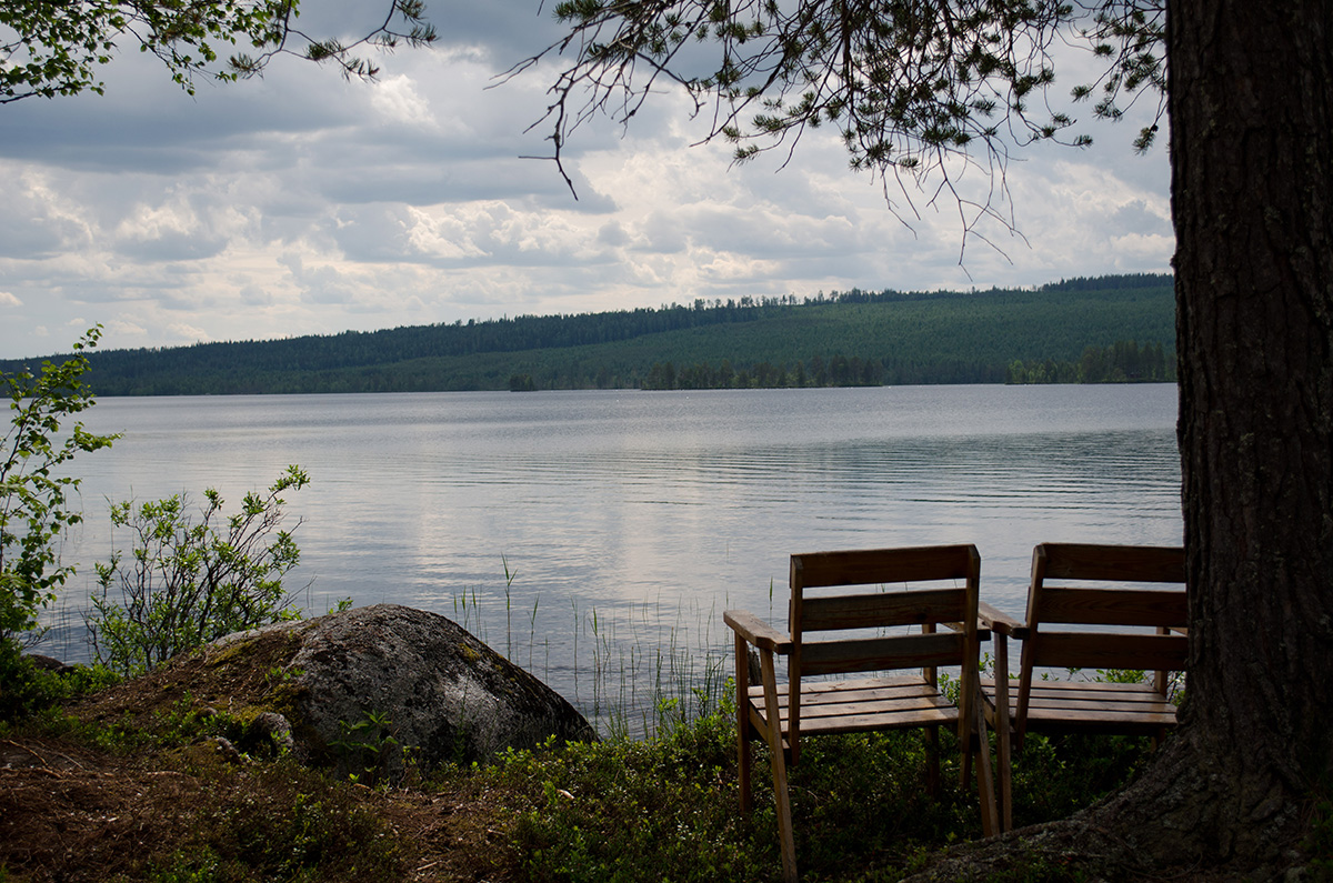 Restful view of lake